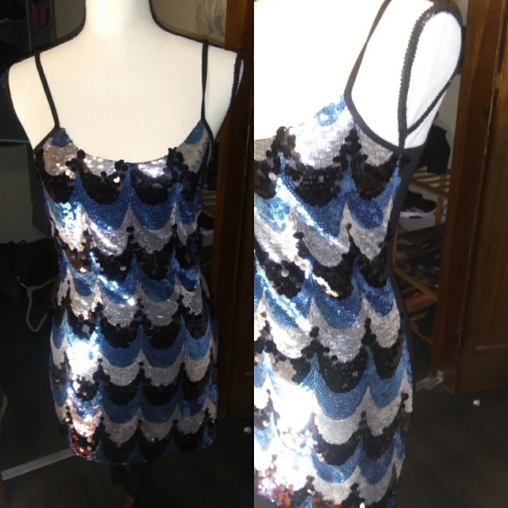 BKE BOUTIQUE mini szM dress, never worn